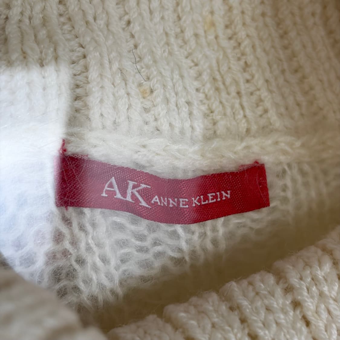 앤클라인 모헤어 터틀넥 니트 티셔츠 상품이미지3