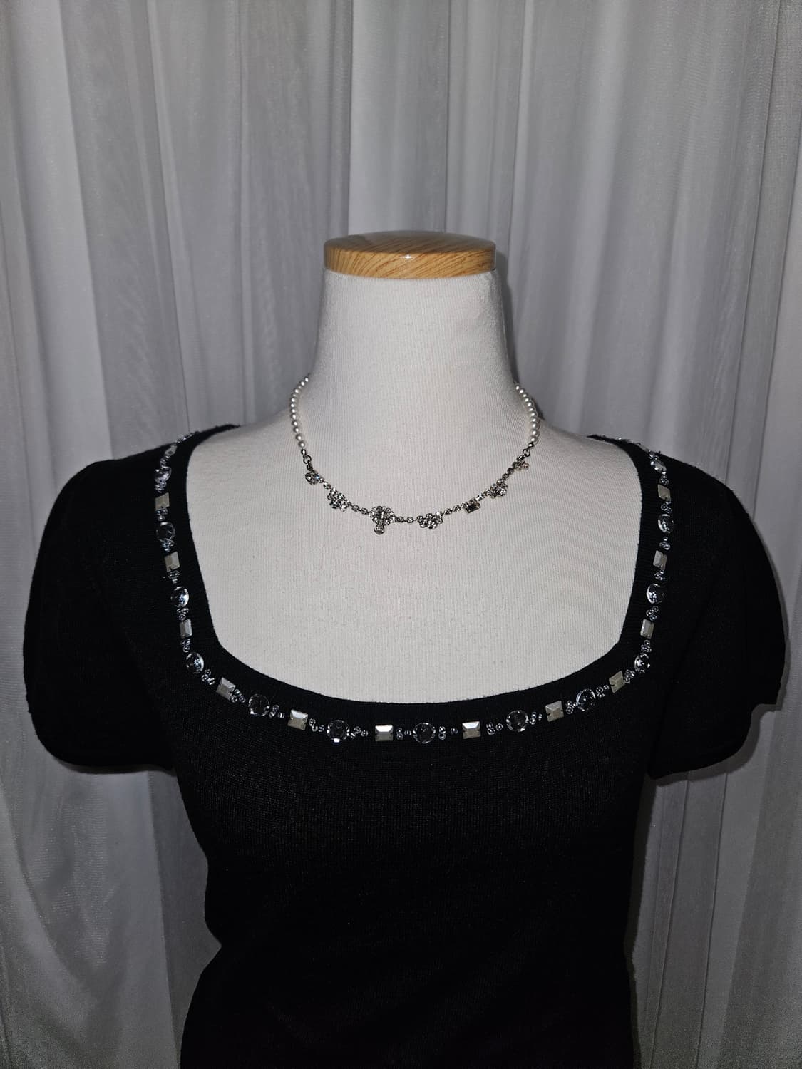 C.D.S. BASIC 블랙 히메 젬스톤 퍼프 반팔 니트 블라우스 상품이미지2