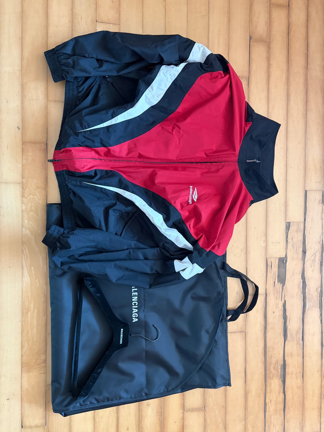 발렌시아가 오프 숄더 트랙수트 3B 스포츠 아이콘 L사이즈 상품이미지5