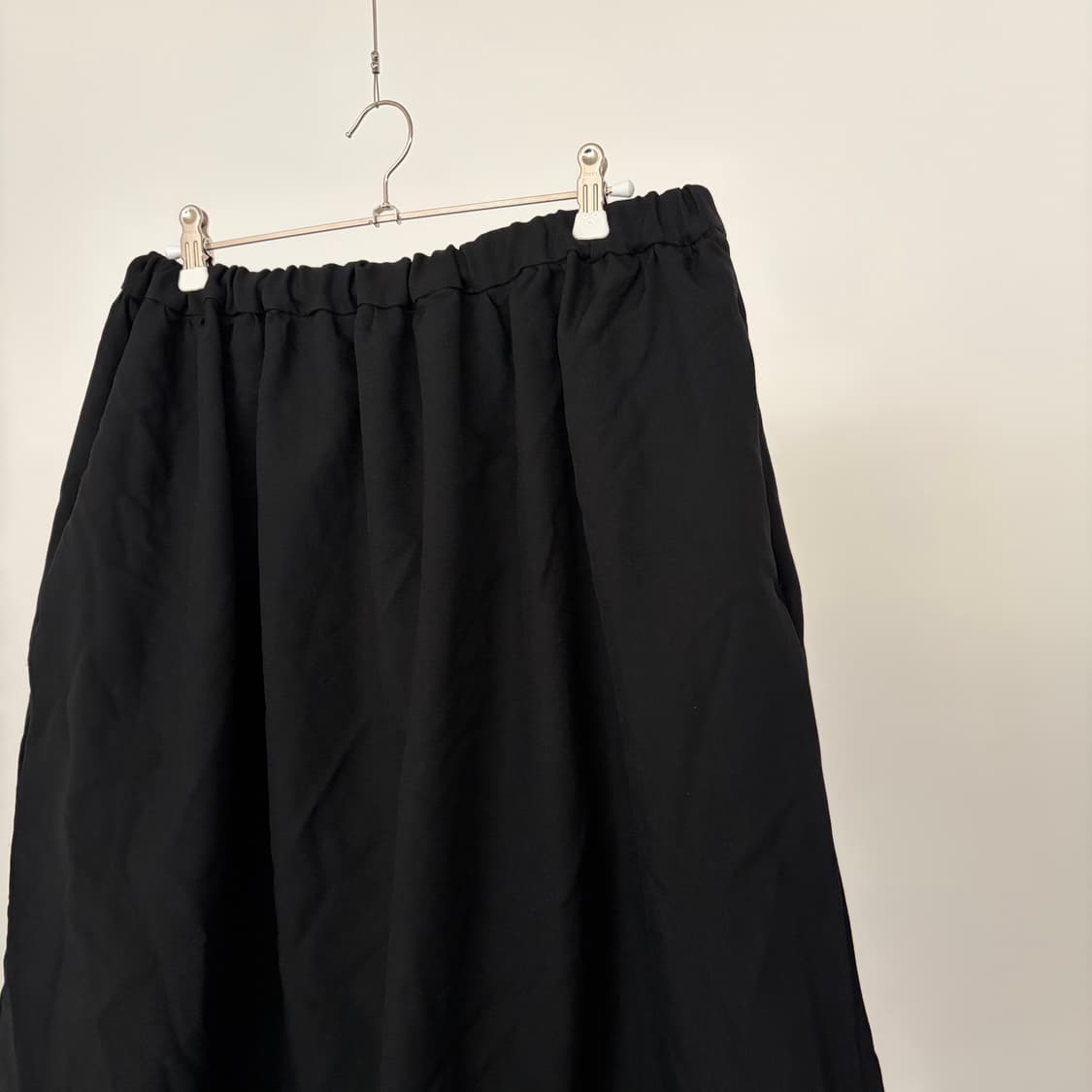 Asymmetry Volume Gather Skirt 상품이미지3