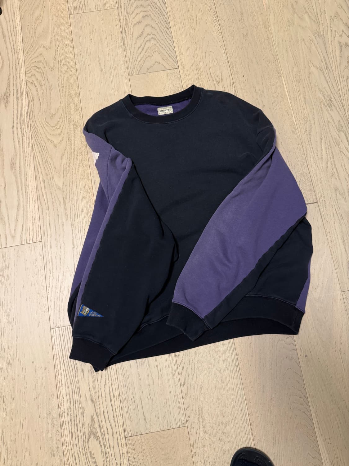 캐피탈 본 스웻 맨투맨 상품이미지2