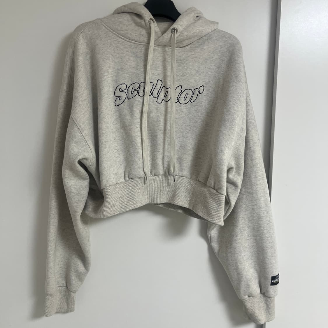 스컬프터 크롭후디 오트밀 상품이미지1