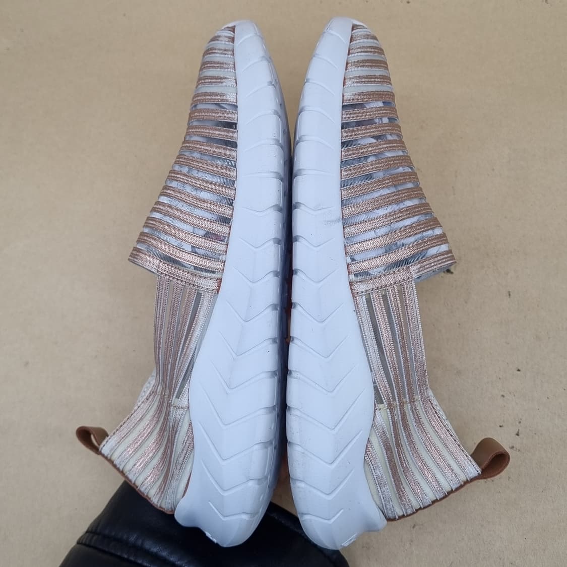 베어파우 메쉬 여성 슬립온245 상품이미지4