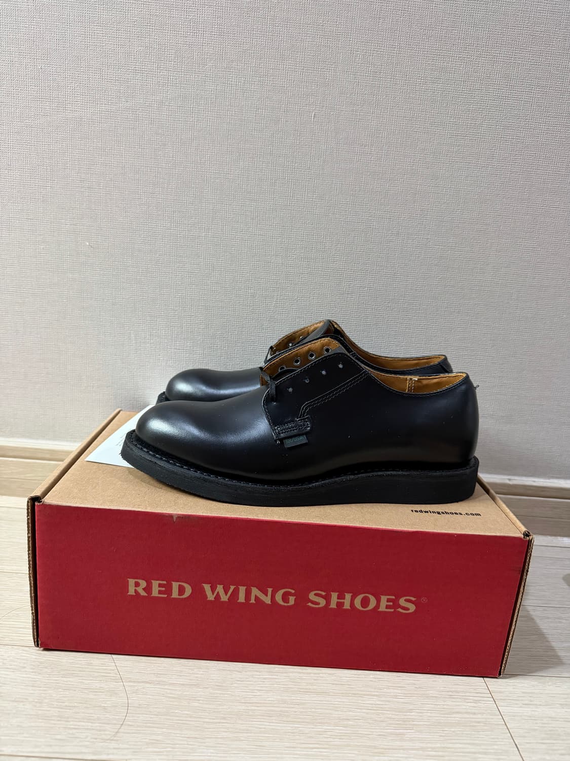 레드윙 포스트맨 101 7.5D 255사이즈 새상품 상품이미지1