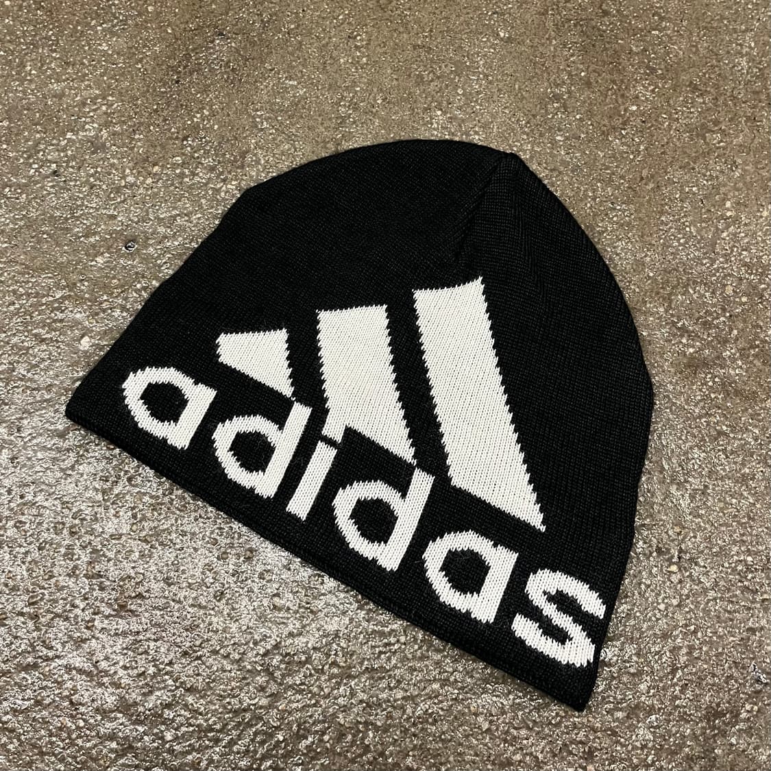 아디다스 빅 로고 비니 상품이미지1