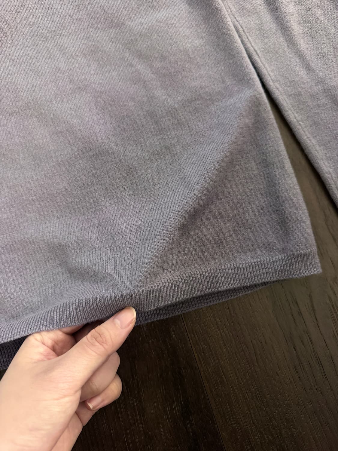 띠어리 연보라 딥브이넥 캐시미어 니트 상품이미지7