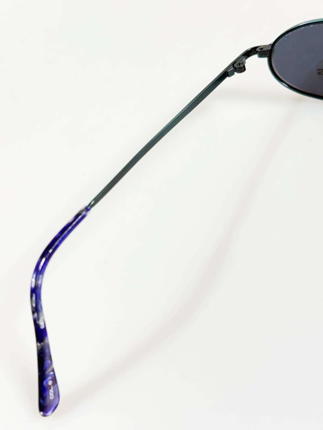 90s CHRISTIAN KEVIN 슬림 오벌 메탈 빈티지 선글라스 상품이미지7