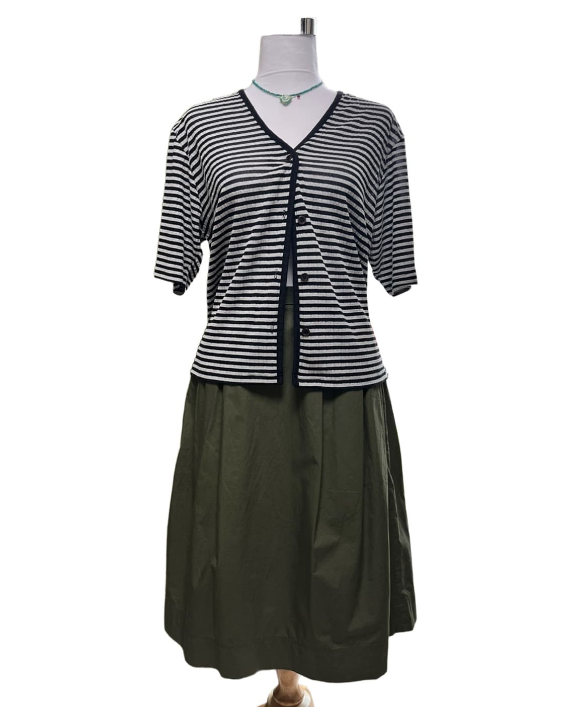 Khaki pin tuck skirt 상품이미지6