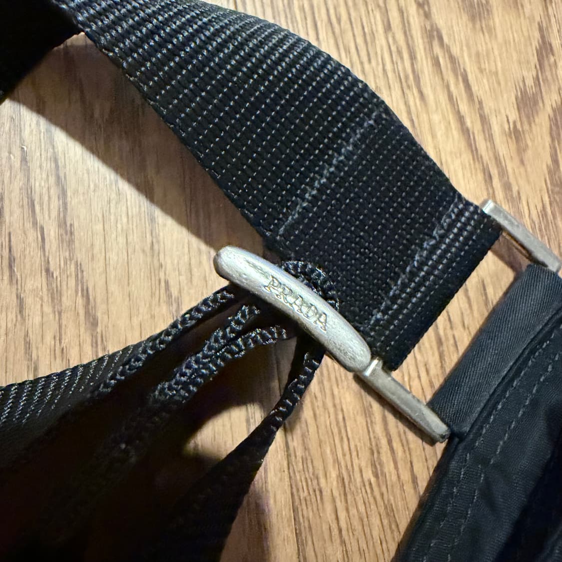 프라다 포코노 나일론 미니 크로스백  상품이미지3