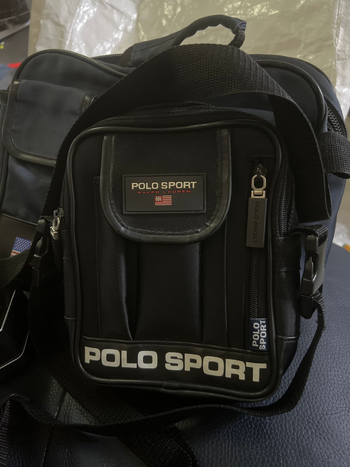 폴로스포츠 크로스백 블랙 상품이미지1