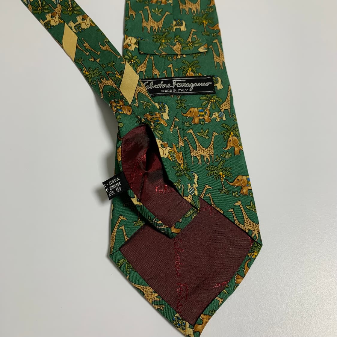 살바토레 페레가모(Ferragamo) 명품 정장넥타이 A+등급 9cm 상품이미지7