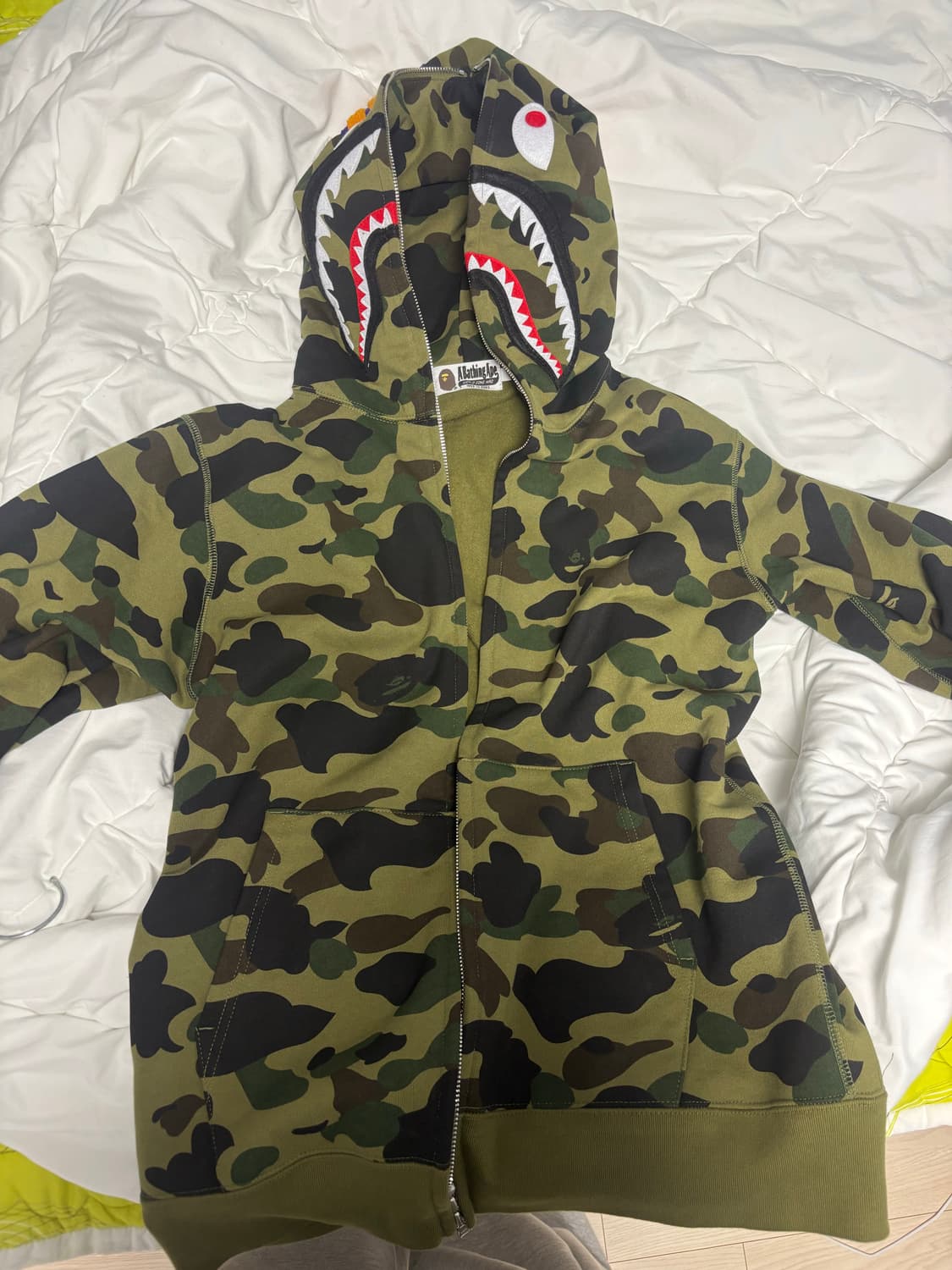 베이프 샤크후드 녹계 L 상품이미지1