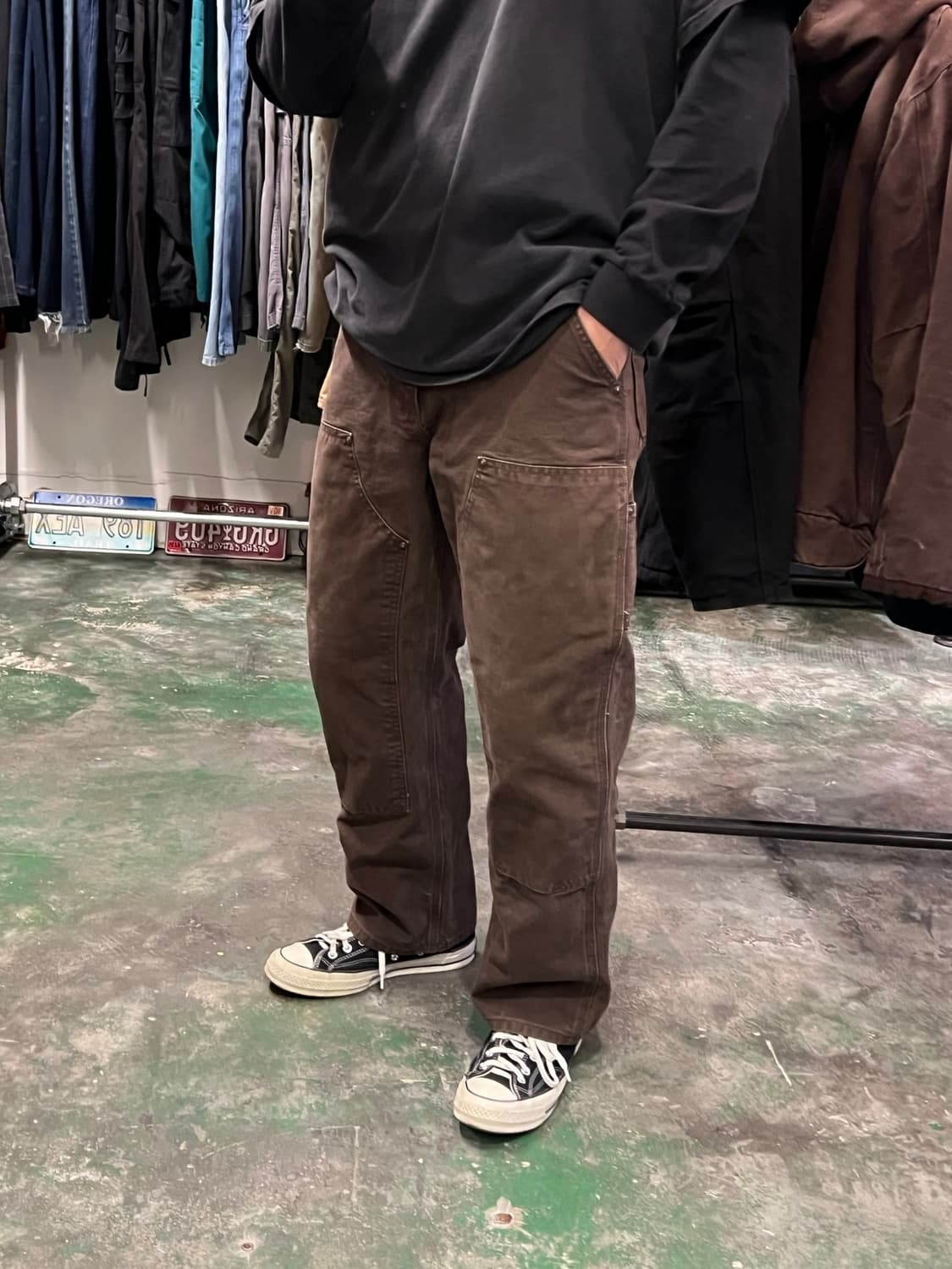 00's [33x30] 칼하트 B136 DKB 더블니 워크팬츠 다크브라운 상품이미지3