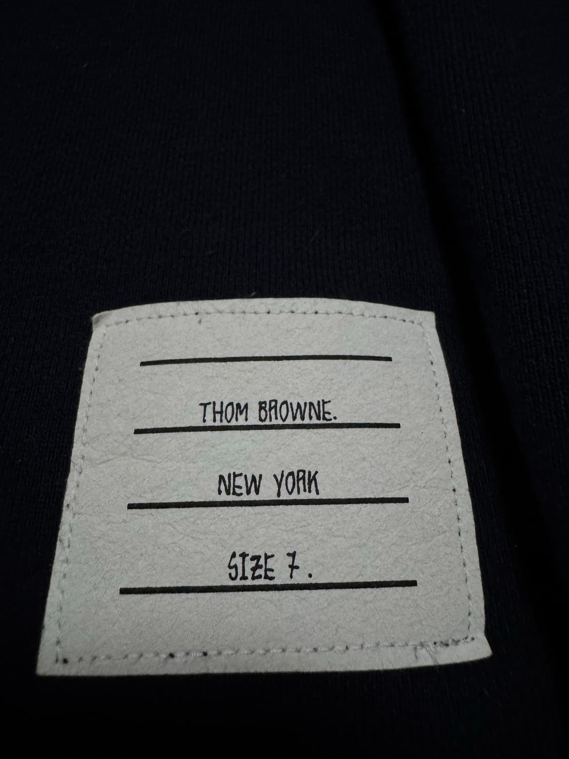 톰브라운 사선완장 맨투맨 7사이즈 네이비 상품이미지2