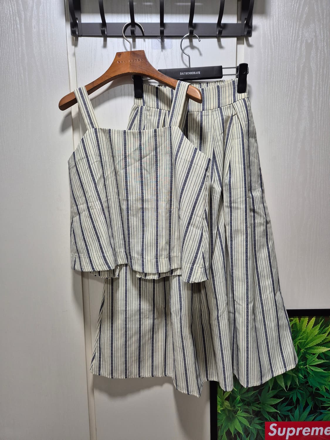 (세일)(새상품)스트라이프 끈나시 스커트 투피스 세트 상품이미지1