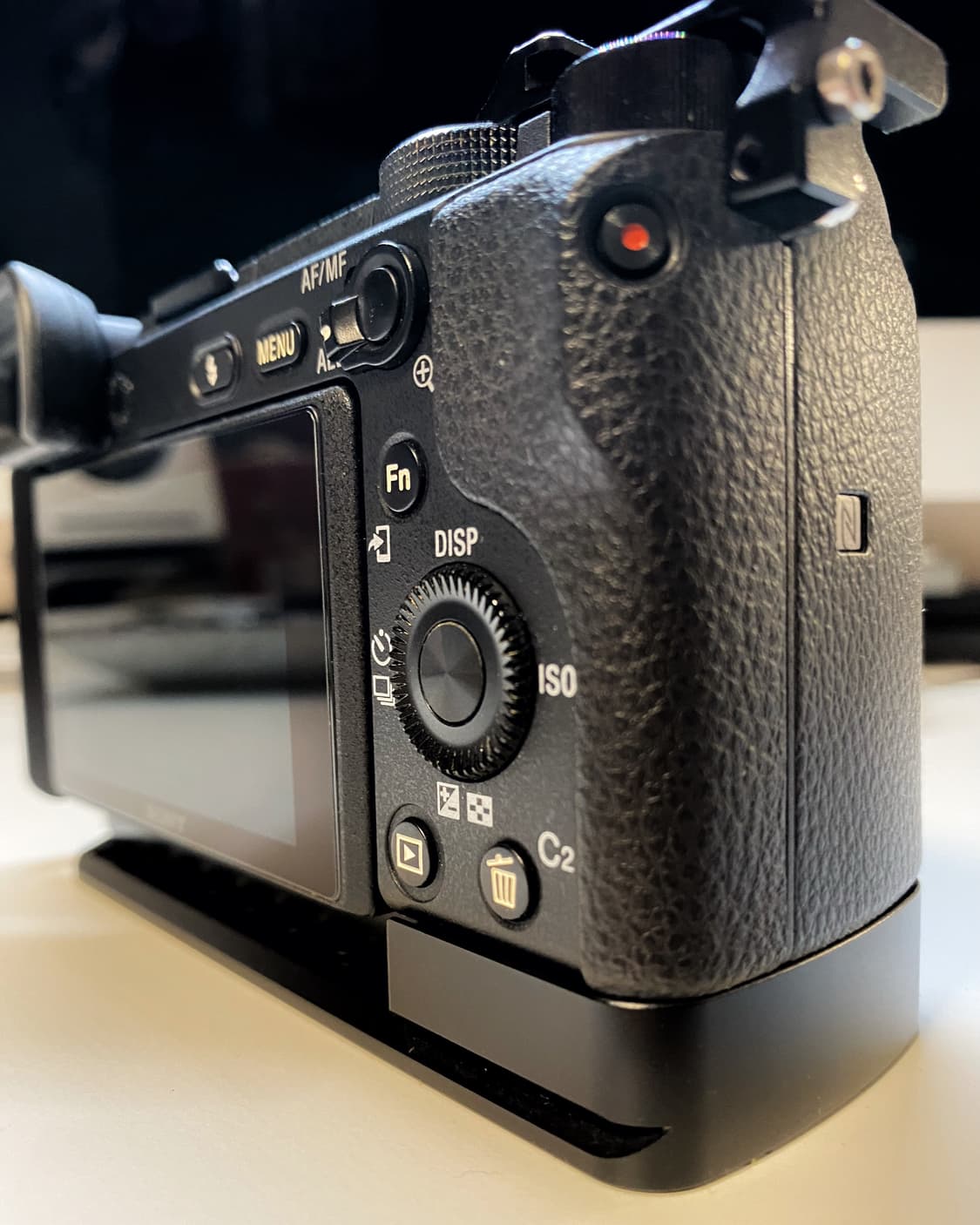 소니 a6400 바디 + 스몰리그케이지, 선가이드, 충전 배터리 키트 상품이미지4