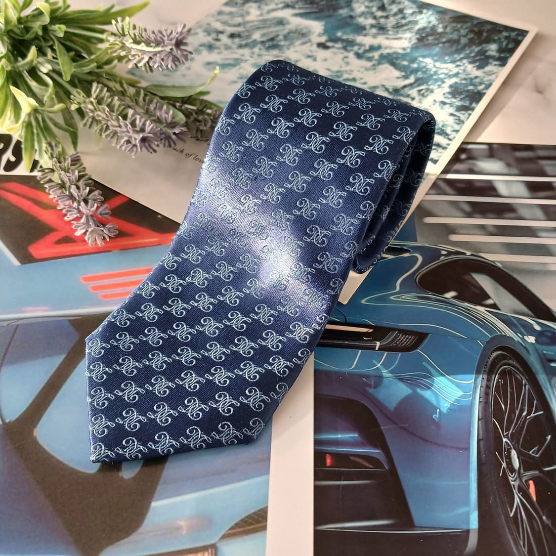 닥스 실크 블루 로고 패턴 넥타이 8.2cm A+등급 A19012
 상품이미지2