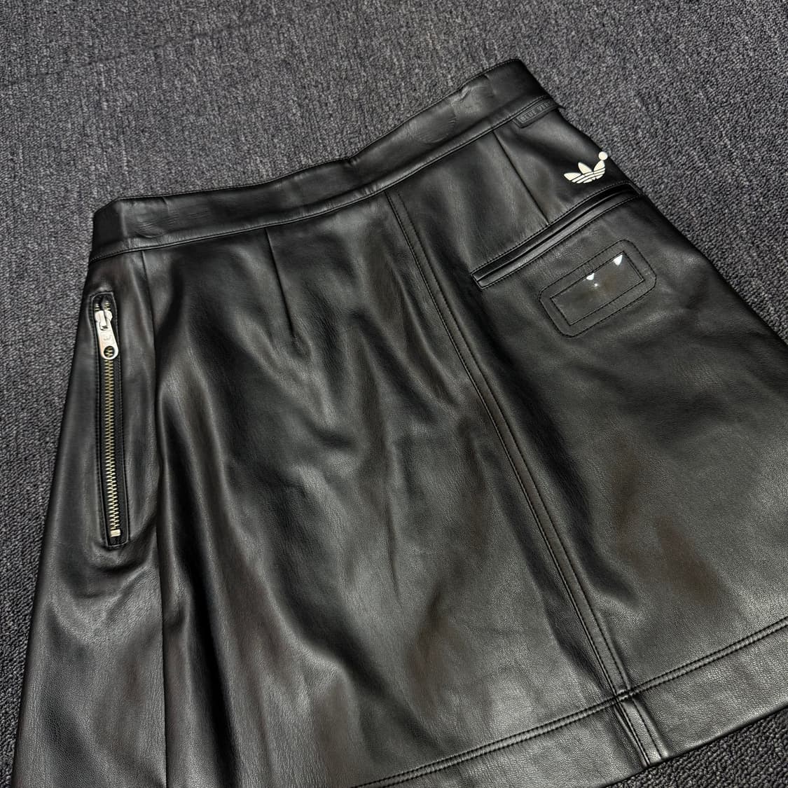 아디다스 블루버전 에어라이너 레더 스커트 상품이미지6