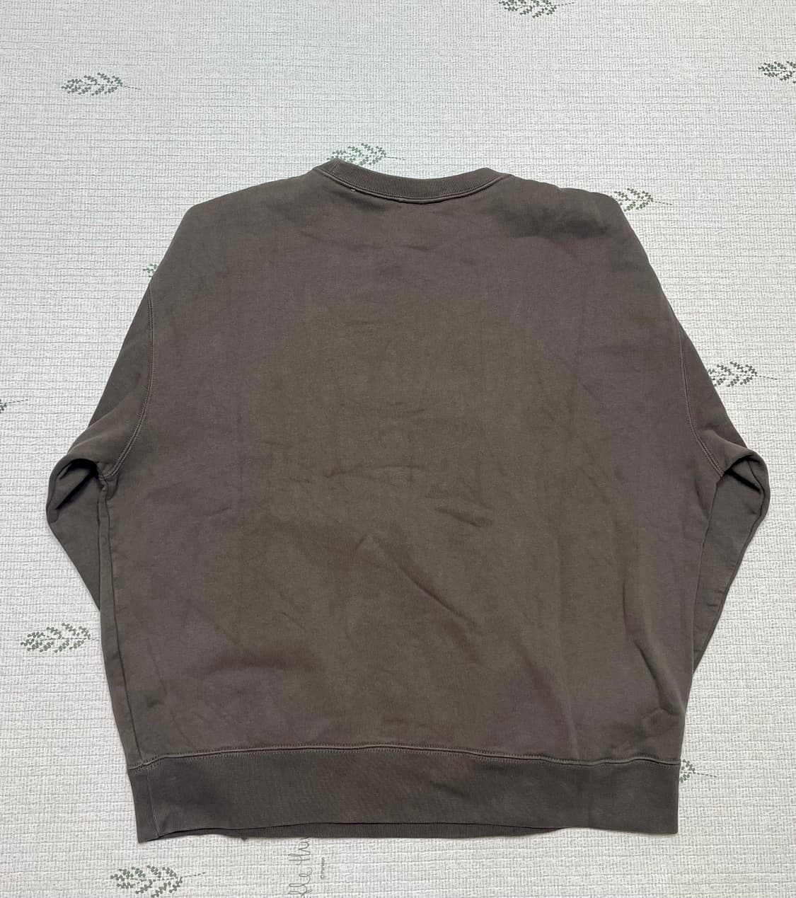 [L] NIKE ACG 돌핀 프린트 맨투맨  브라운 상품이미지2