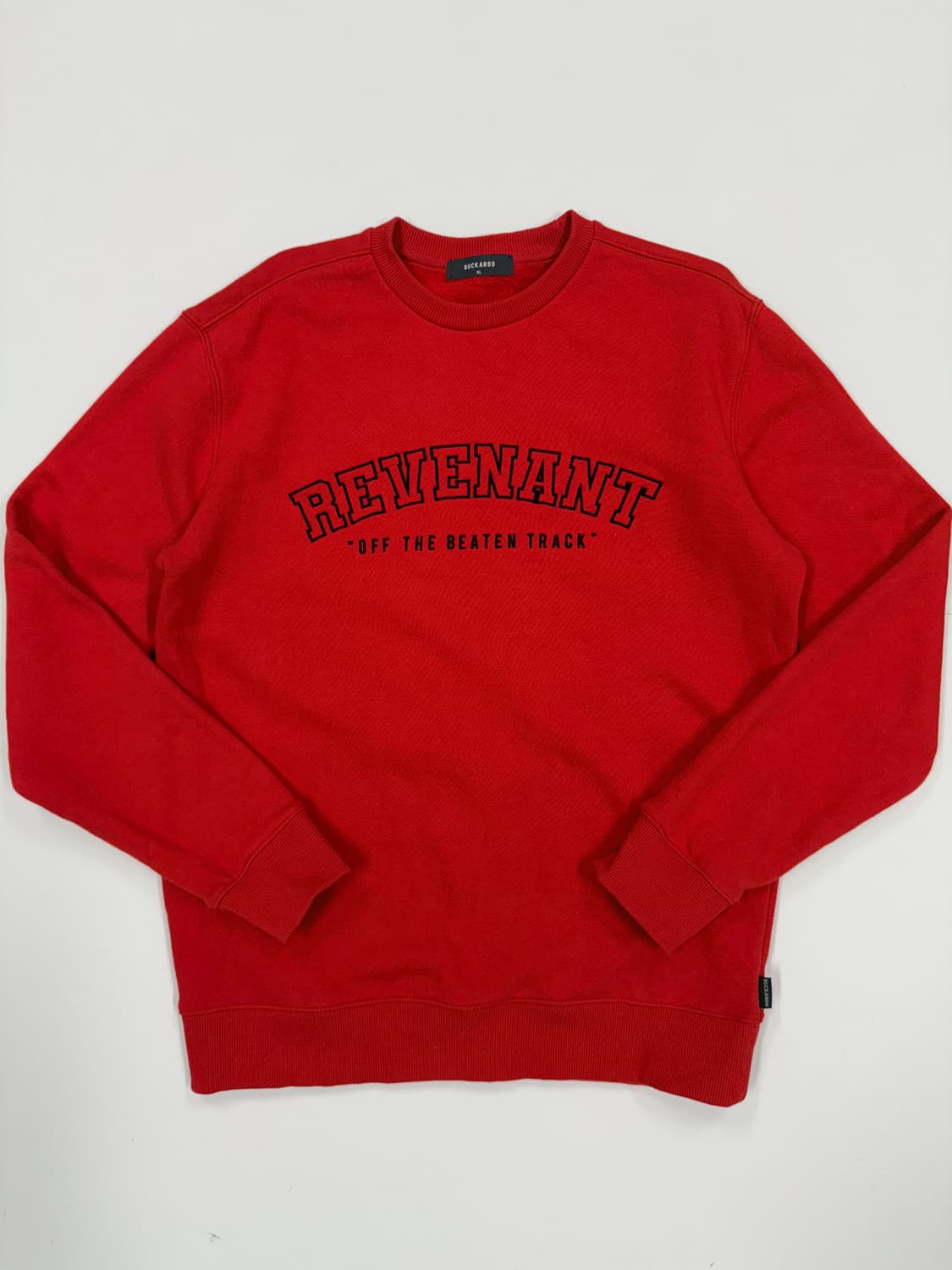 버커루 레버넌트 레드 맨투맨 상품이미지1