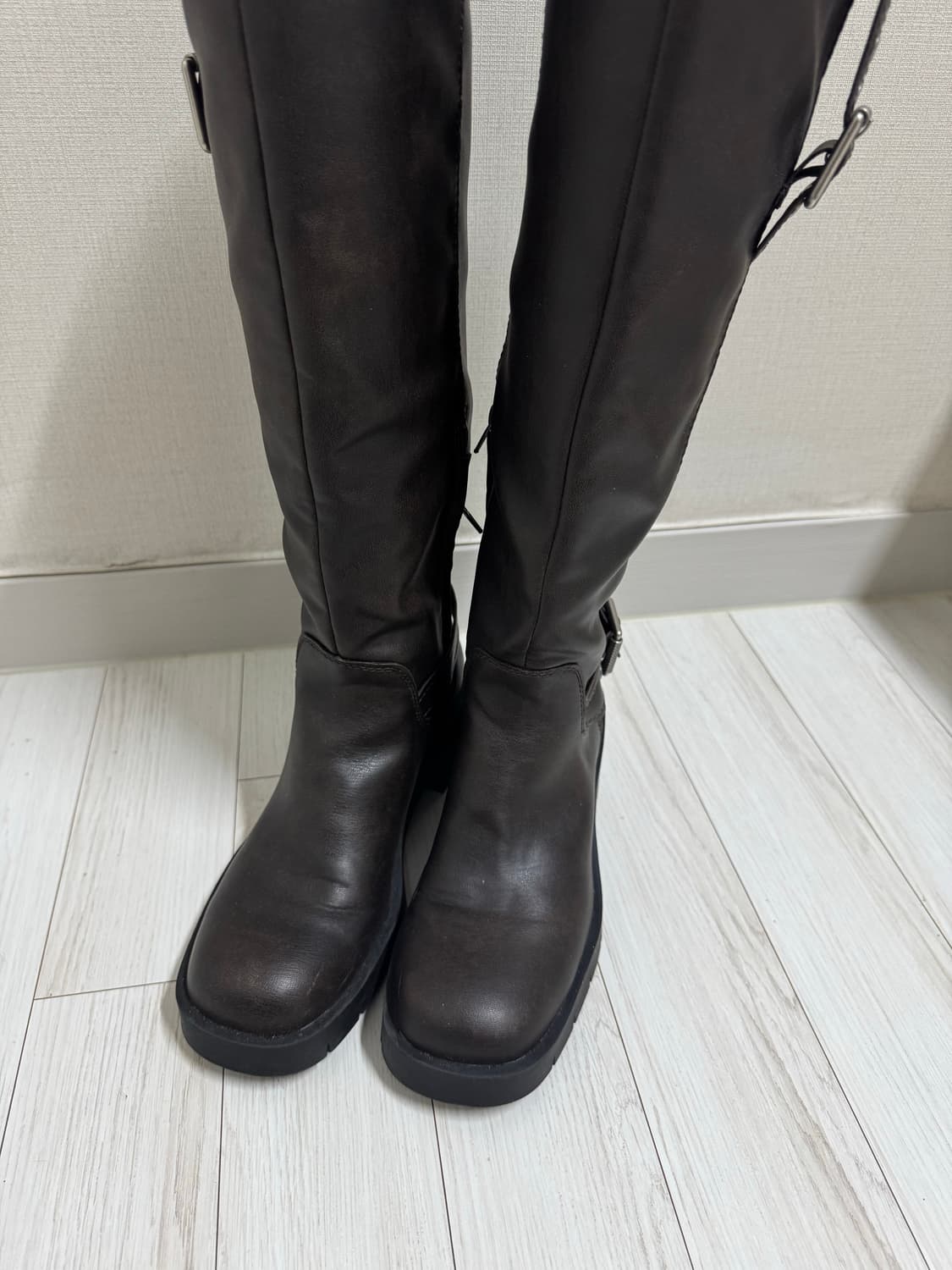 ZARA 버클 롱부츠 다크브라운 250 상품이미지3