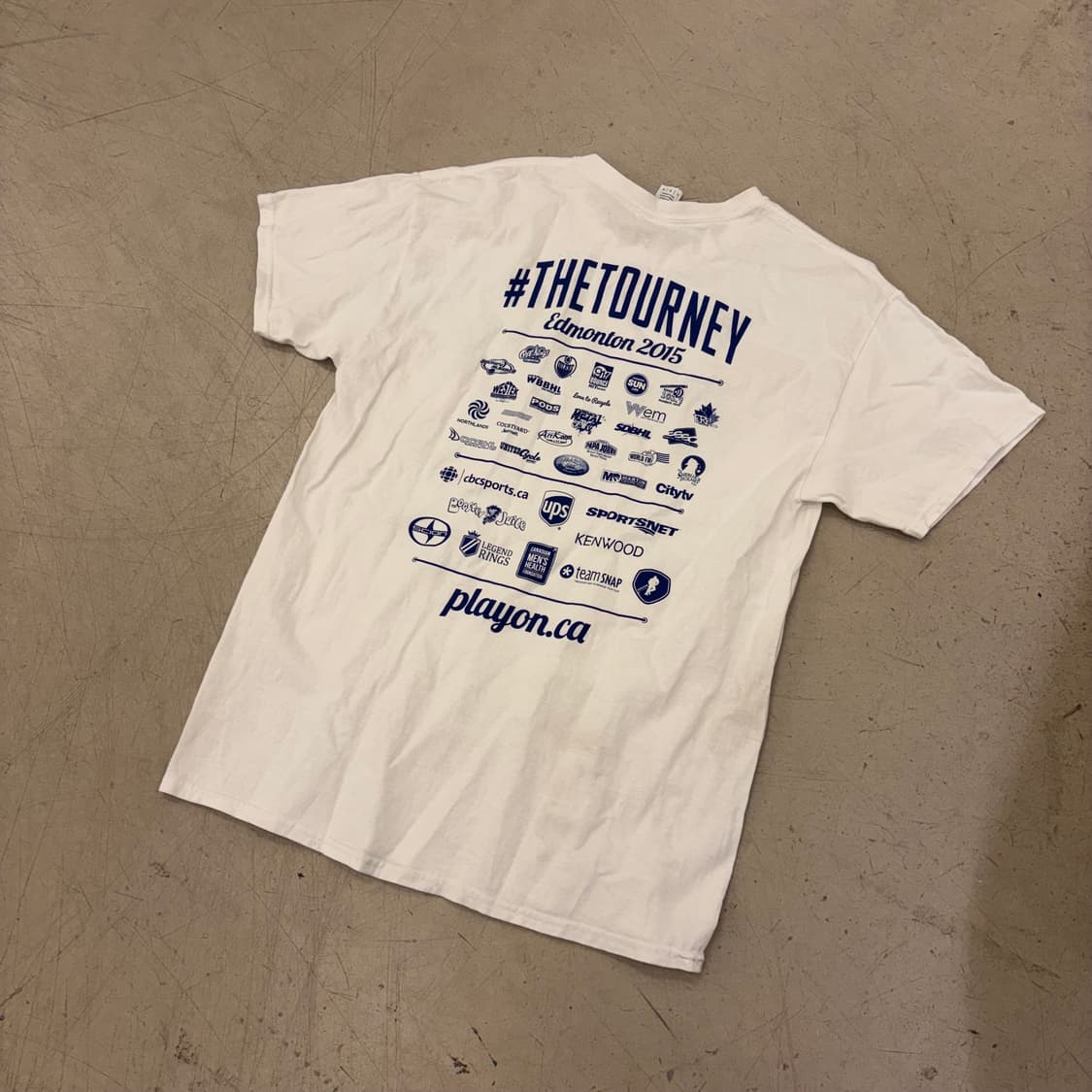 길단 하키 나이트 플레이 온 빅로고 티셔츠 상품이미지3