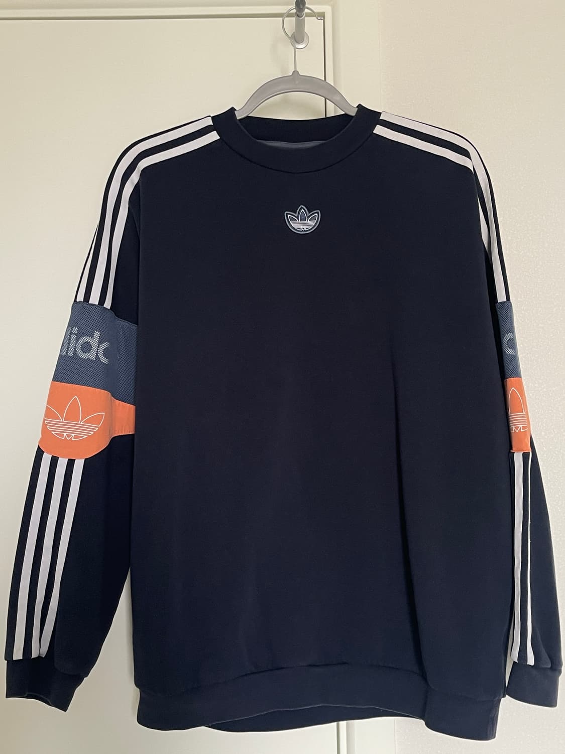 아디다스 오리지널스 TS 트레포일 스웨트셔츠 상품이미지1