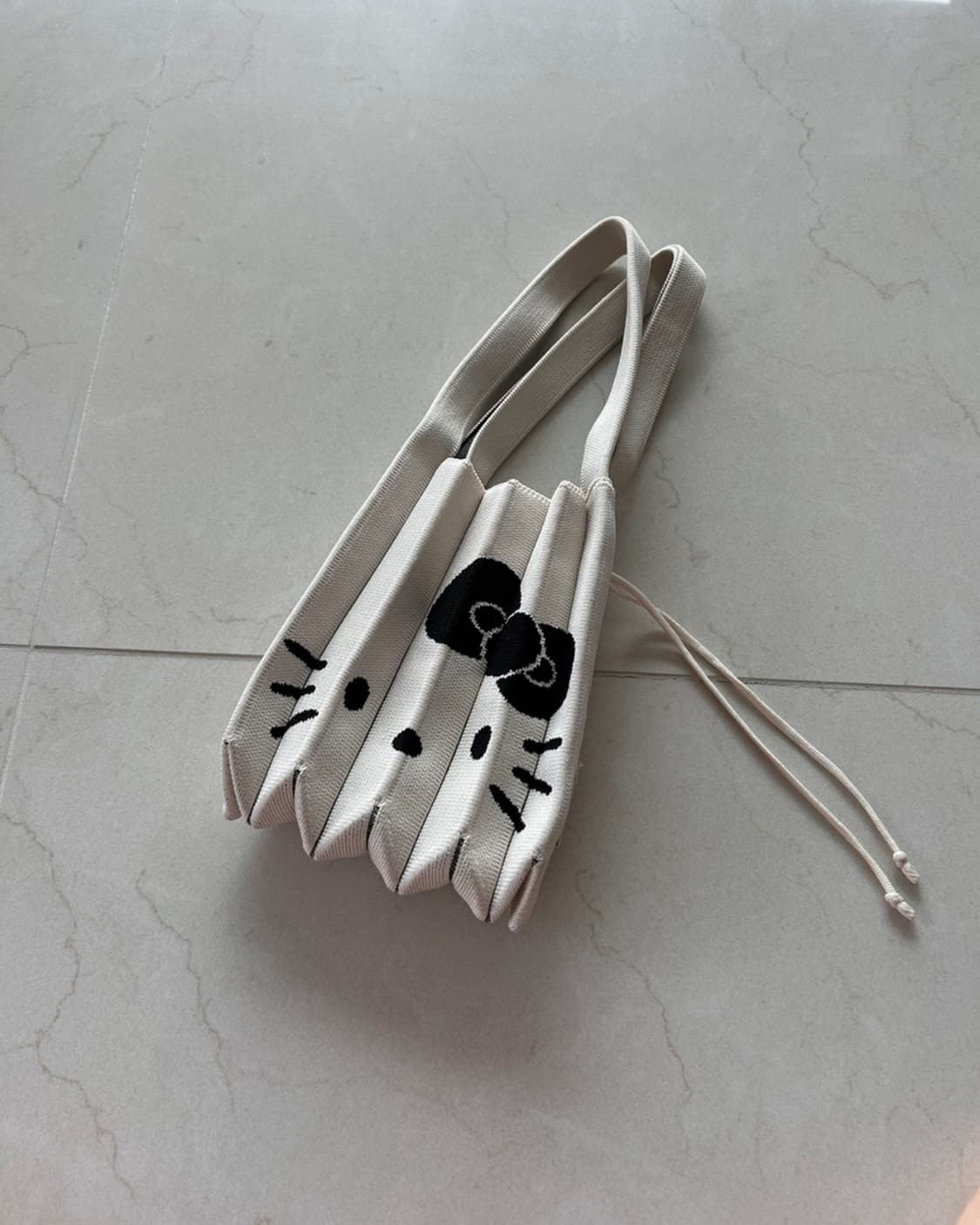 헬로키티 조셉앤스테이시 콜라보 백 바닐라 상품이미지2