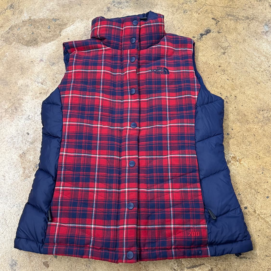 노스페이스 체크 패딩 조끼  상품이미지2