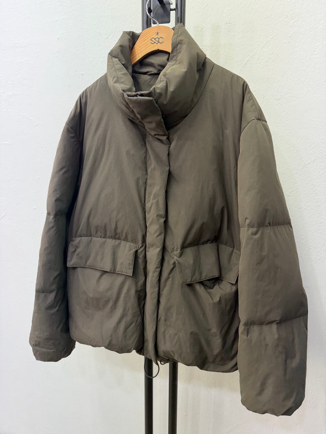 정품) COS 코스 여성 오버핏 숏패딩 36 상품이미지3