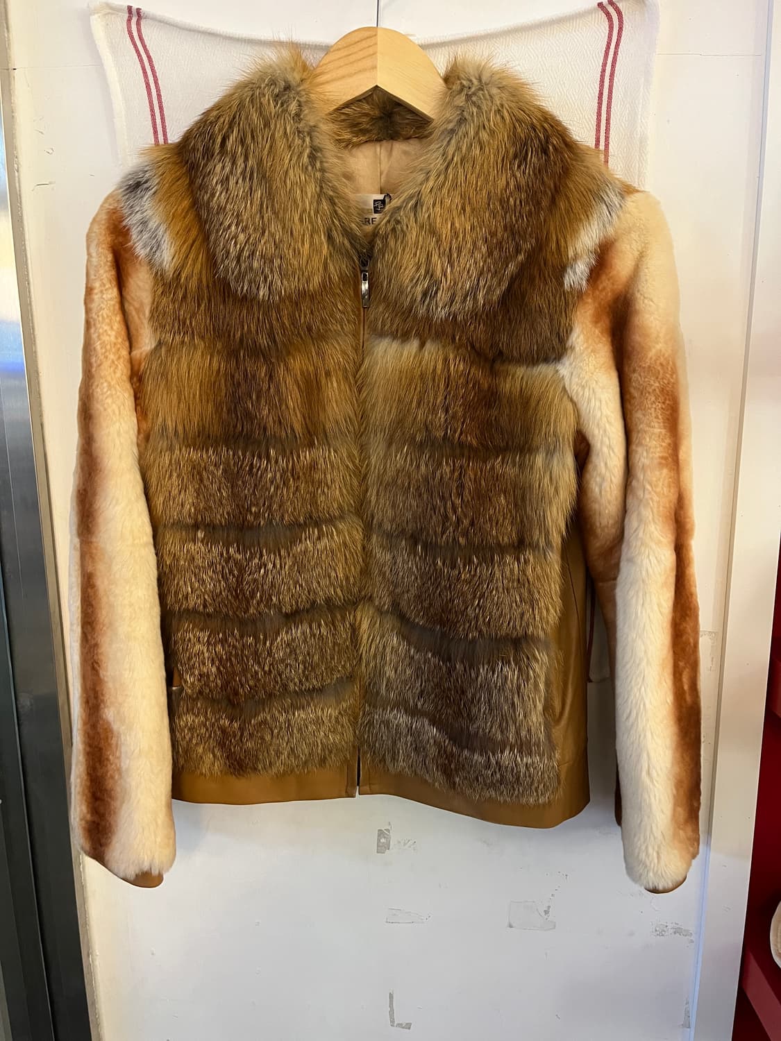 피에르 발망 레드폭스 퍼 자켓 상품이미지4