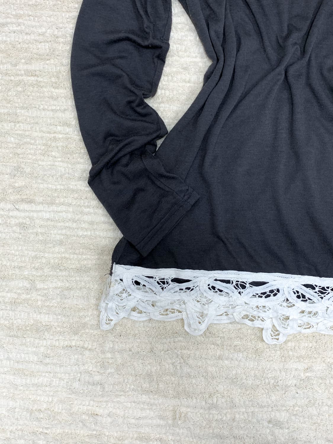 Charcoal Lace Long Sleeve Top 상품이미지2