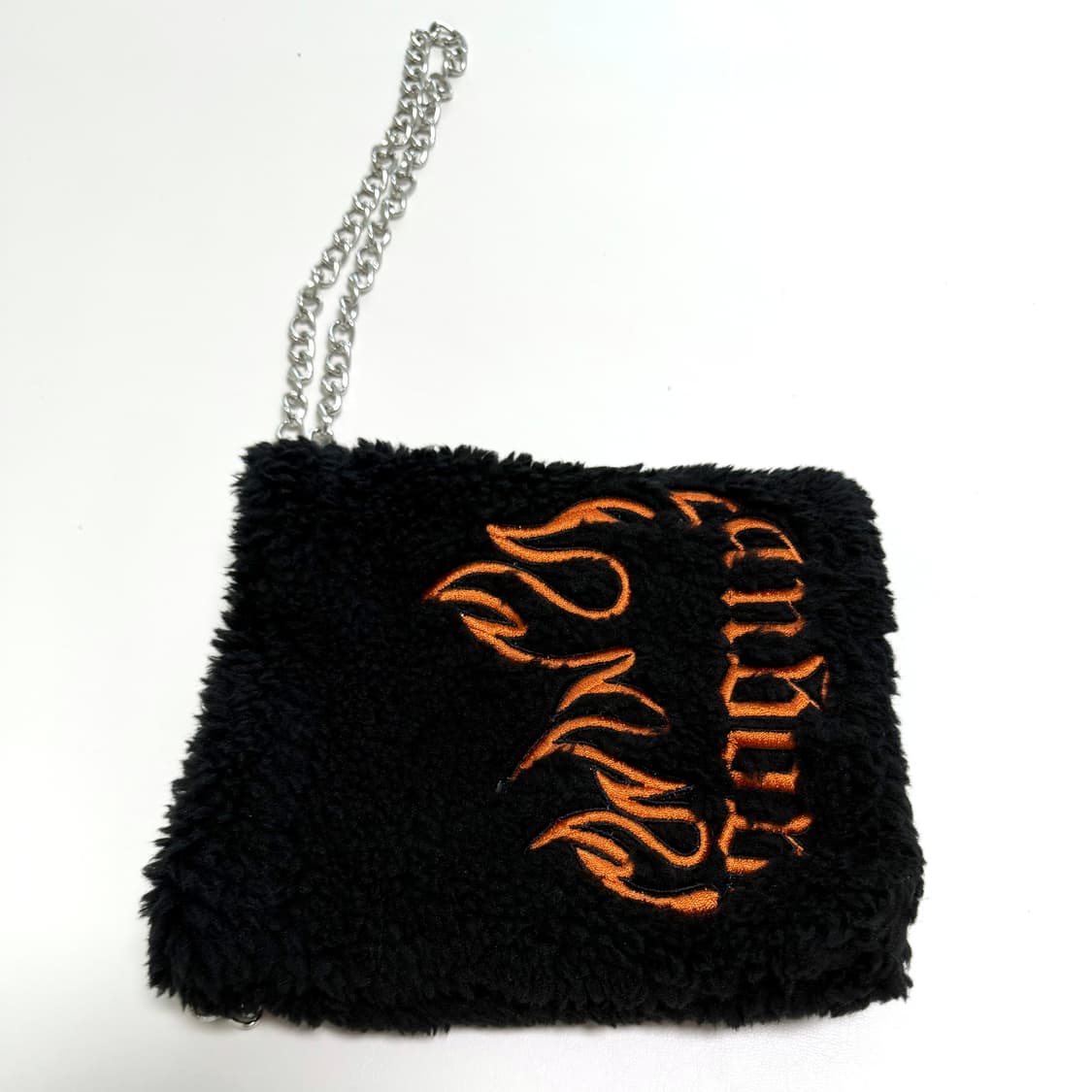 dolls kill (go gud) 퍼 체인 숄더백 상품이미지3