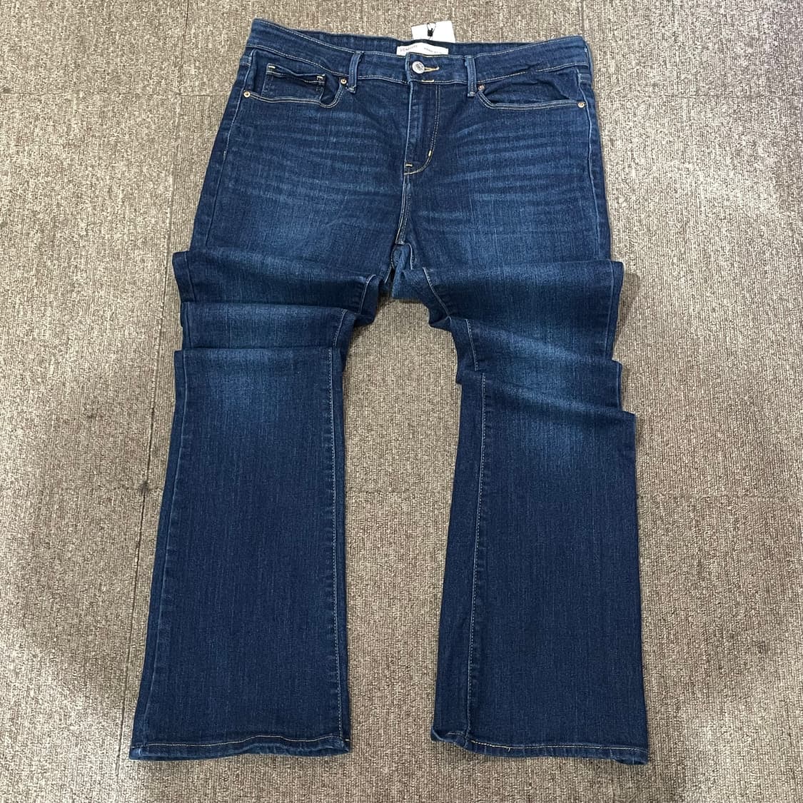 (33) Levi's (리바이스 시그니처 미드 라이즈 부츠컷) 상품이미지1