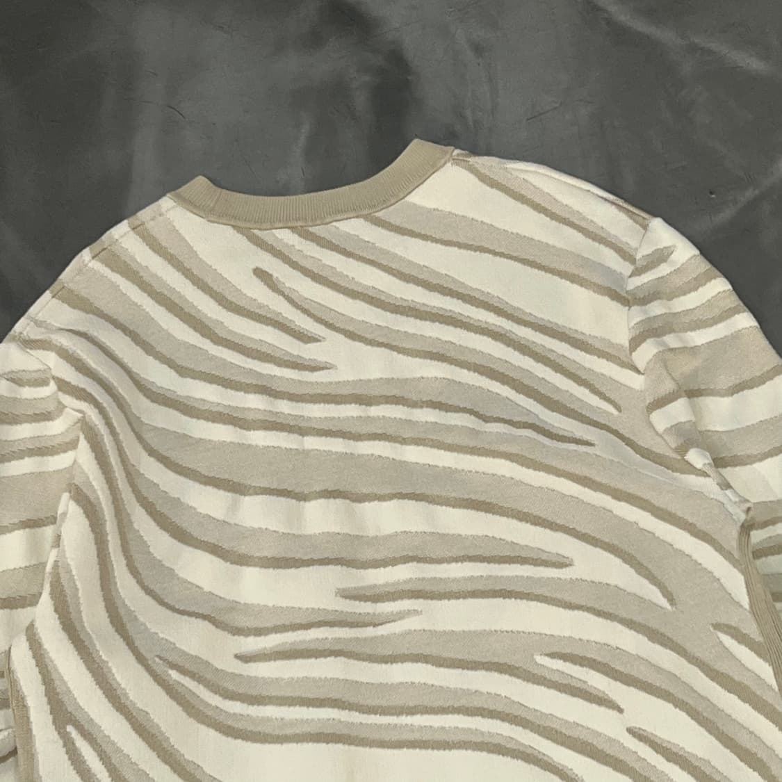  코스 지브라 패턴 니트 y16385 상품이미지5