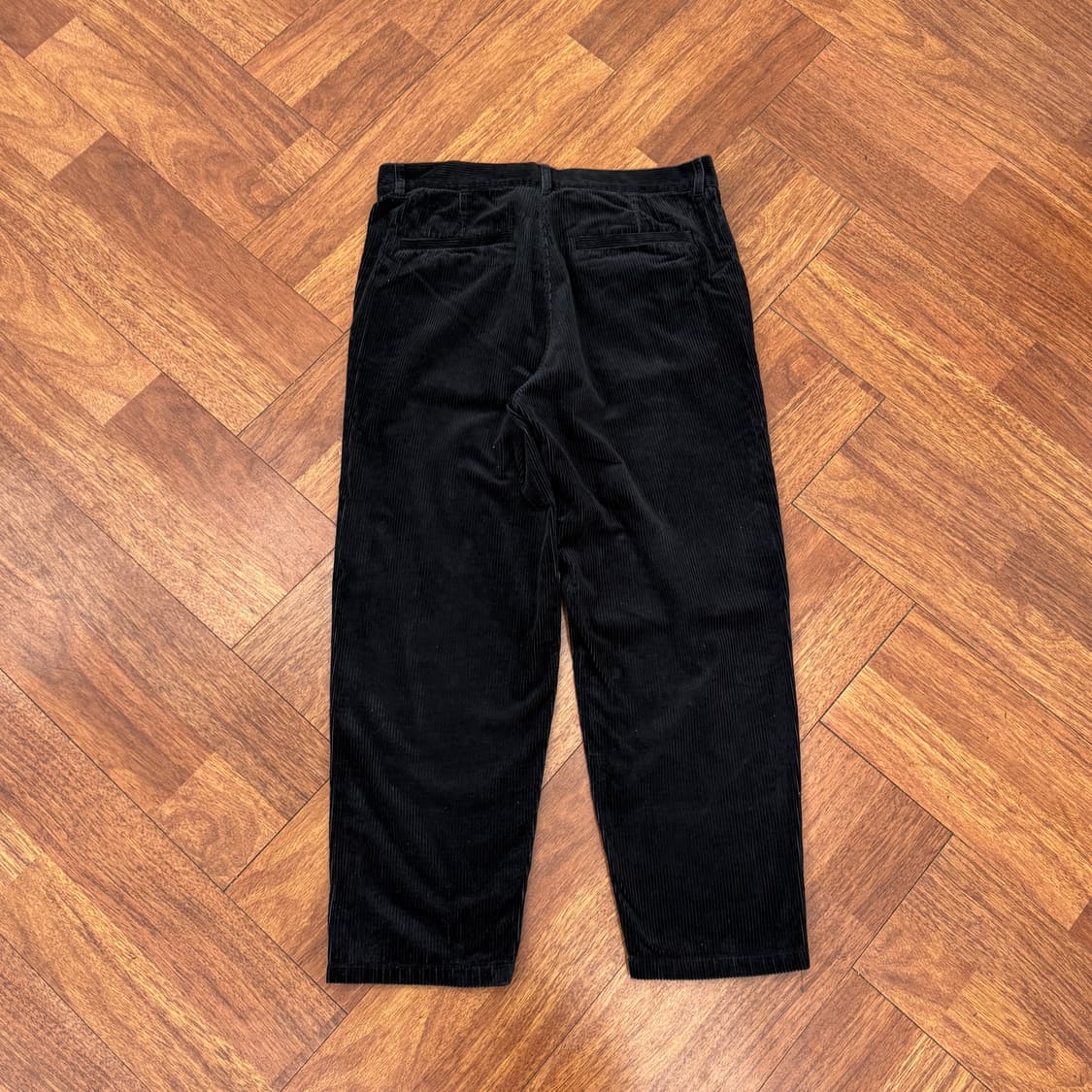33 COS 블랙 코듀로이 팬츠  상품이미지2