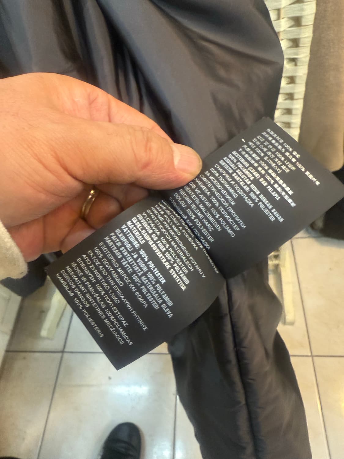 56/105-110 정품 프라다 경량패딩 팝니다 상품이미지8