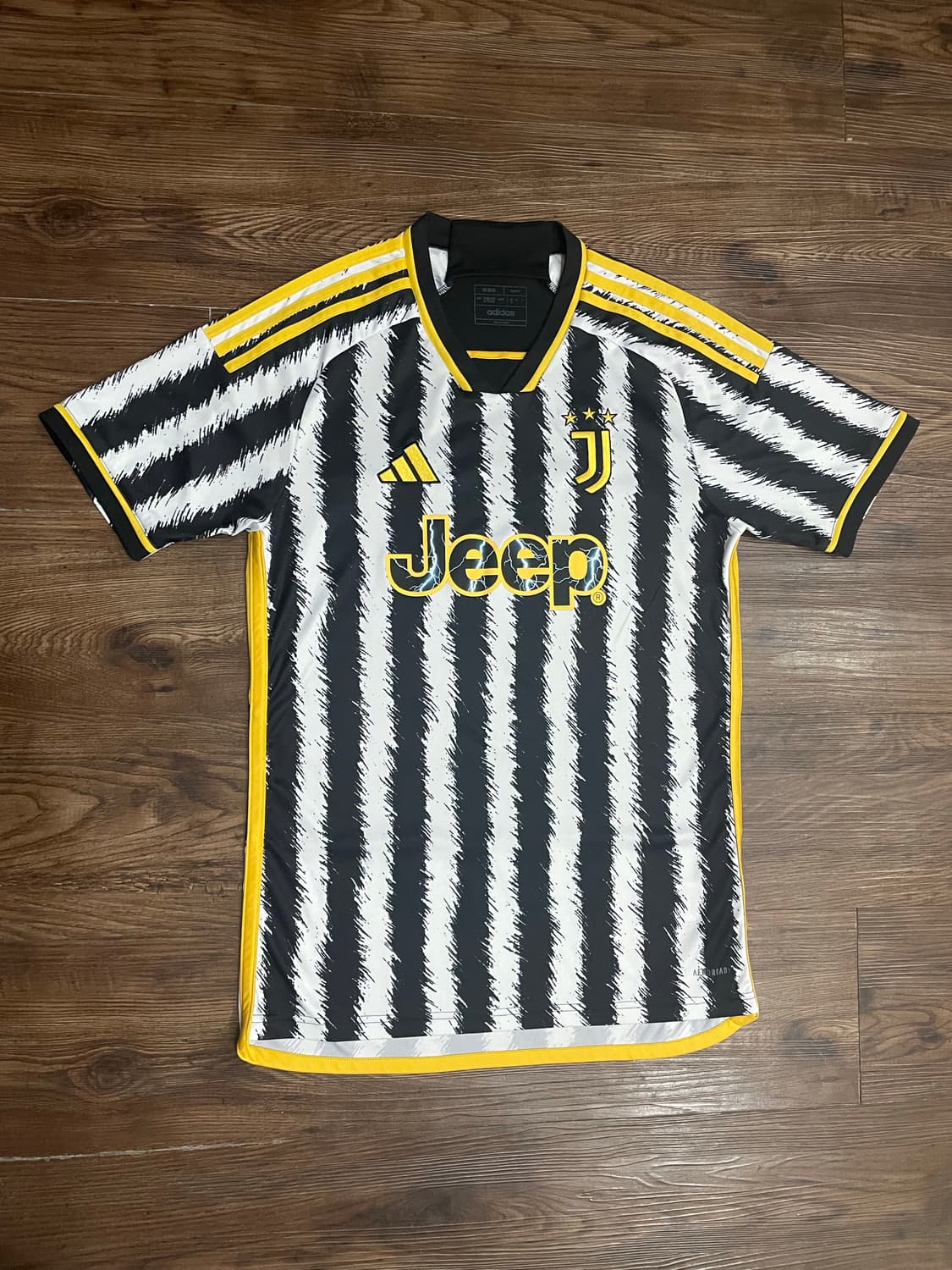 23-24 아디다스 유벤투스 홈 유니폼 상품이미지1
