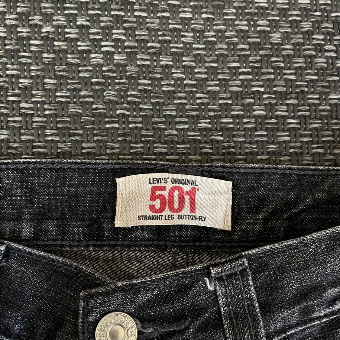 (30) 리바이스 501 00s 흑청 버튼플라이 데미지 워싱 팬츠 상품이미지4
