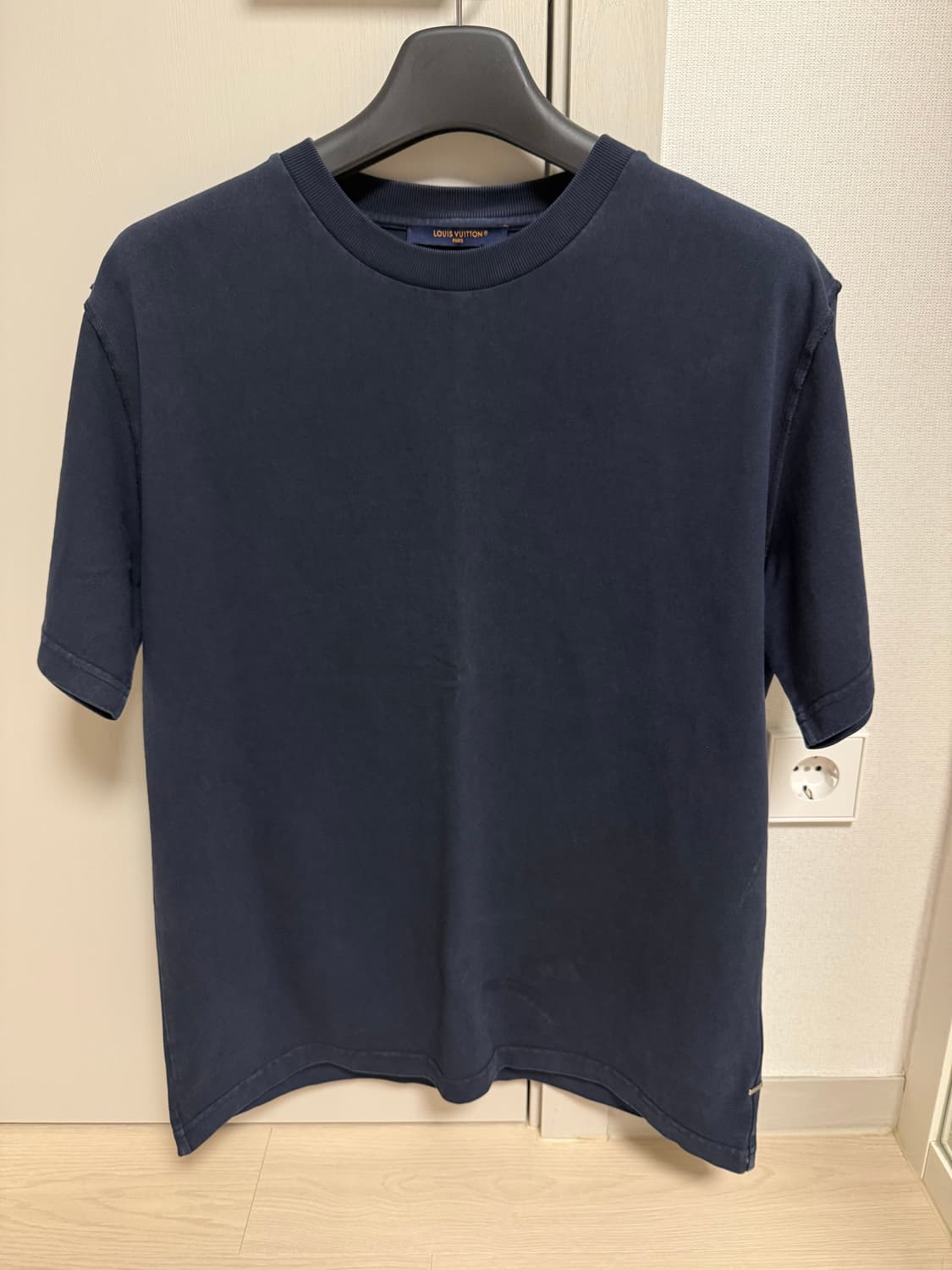 루이비통 남성 인사이드아웃 반팔티 L사이즈 상품이미지1