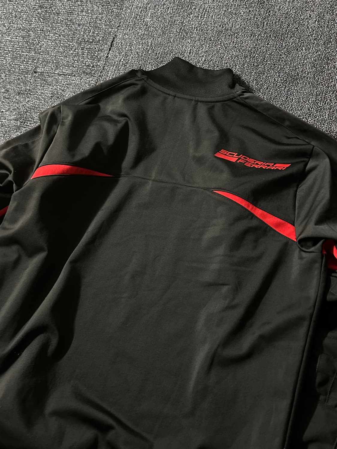 PUMA × Ferrari 스쿠데리아 트랙 자켓 M 상품이미지3