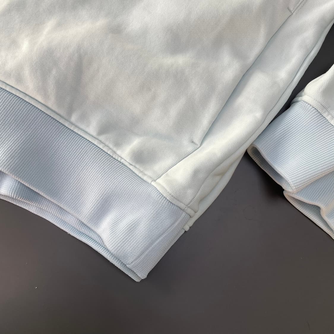 [50] 솔리드 옴므 백로고 오버핏 후드티 상품이미지4