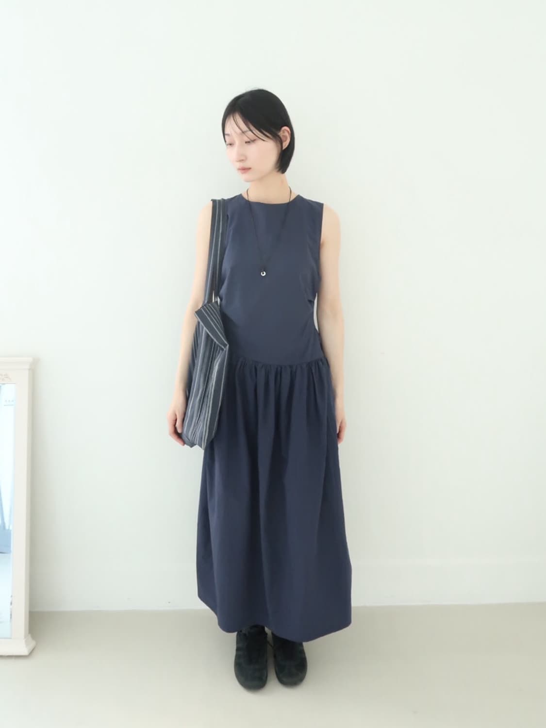 뮤로우 STRAP SLEEVELESS DRESS 상품이미지1