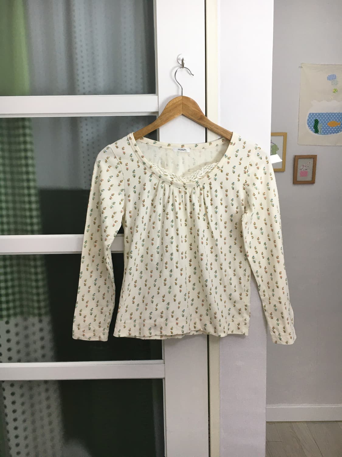 크림 잔꽃 크로쉐 긴소매 티셔츠 상품이미지1