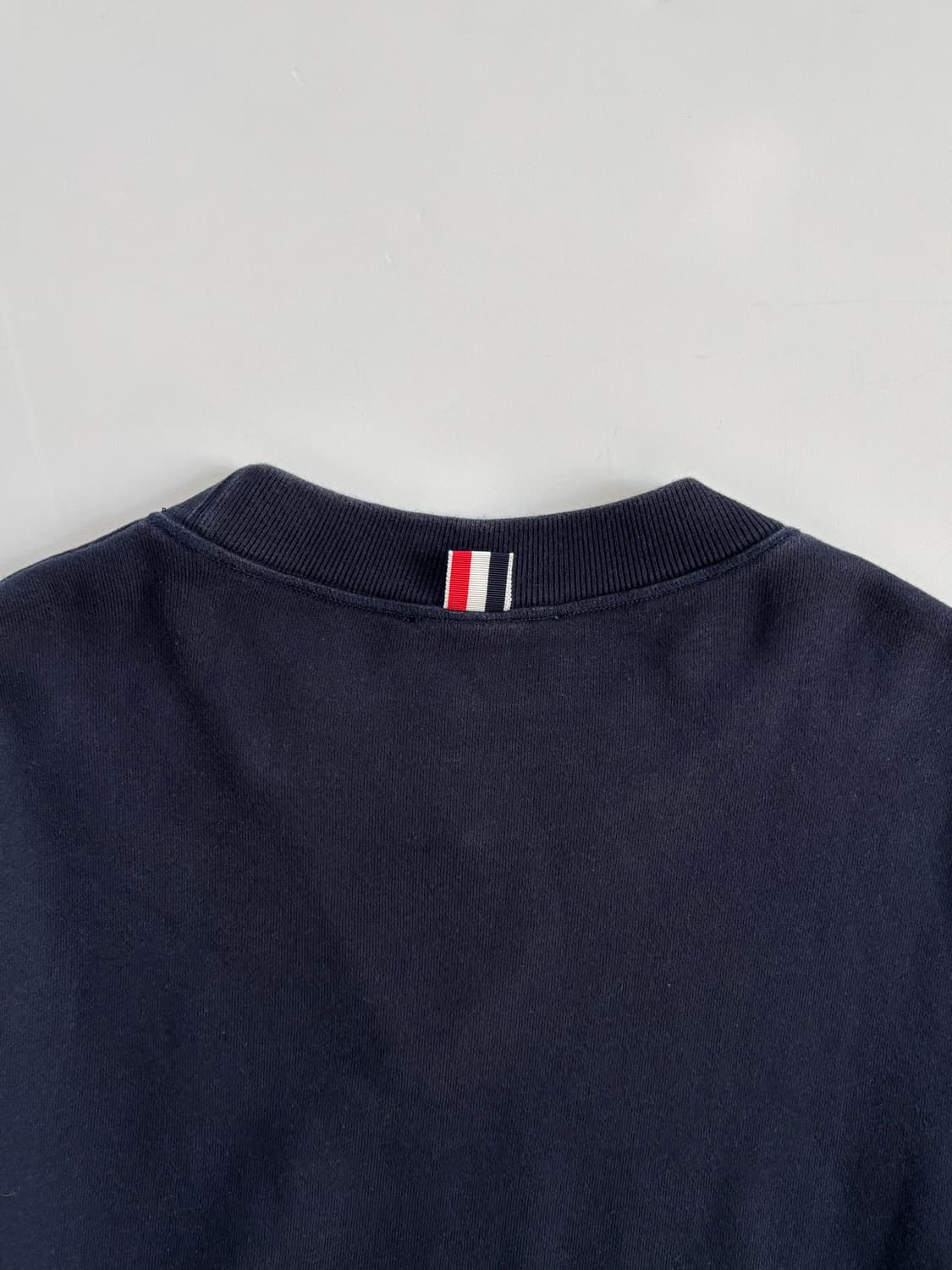 Thom Browne 톰브라운 네이비 스웨트셔츠  상품이미지5