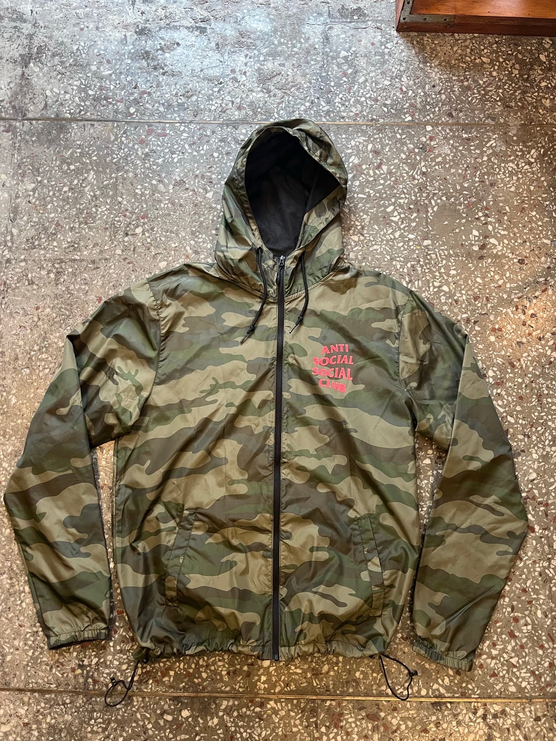 안티소셜소셜클럽 카모 바람막이 상품이미지4
