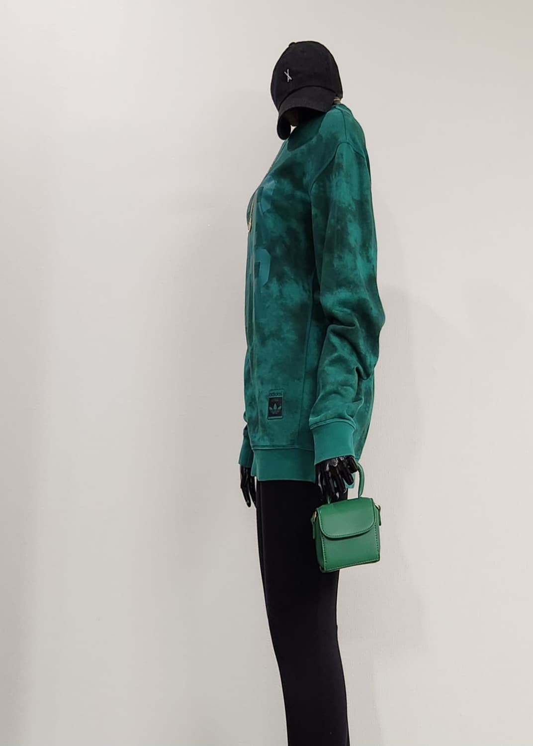 아디다스 맨투맨  상품이미지4