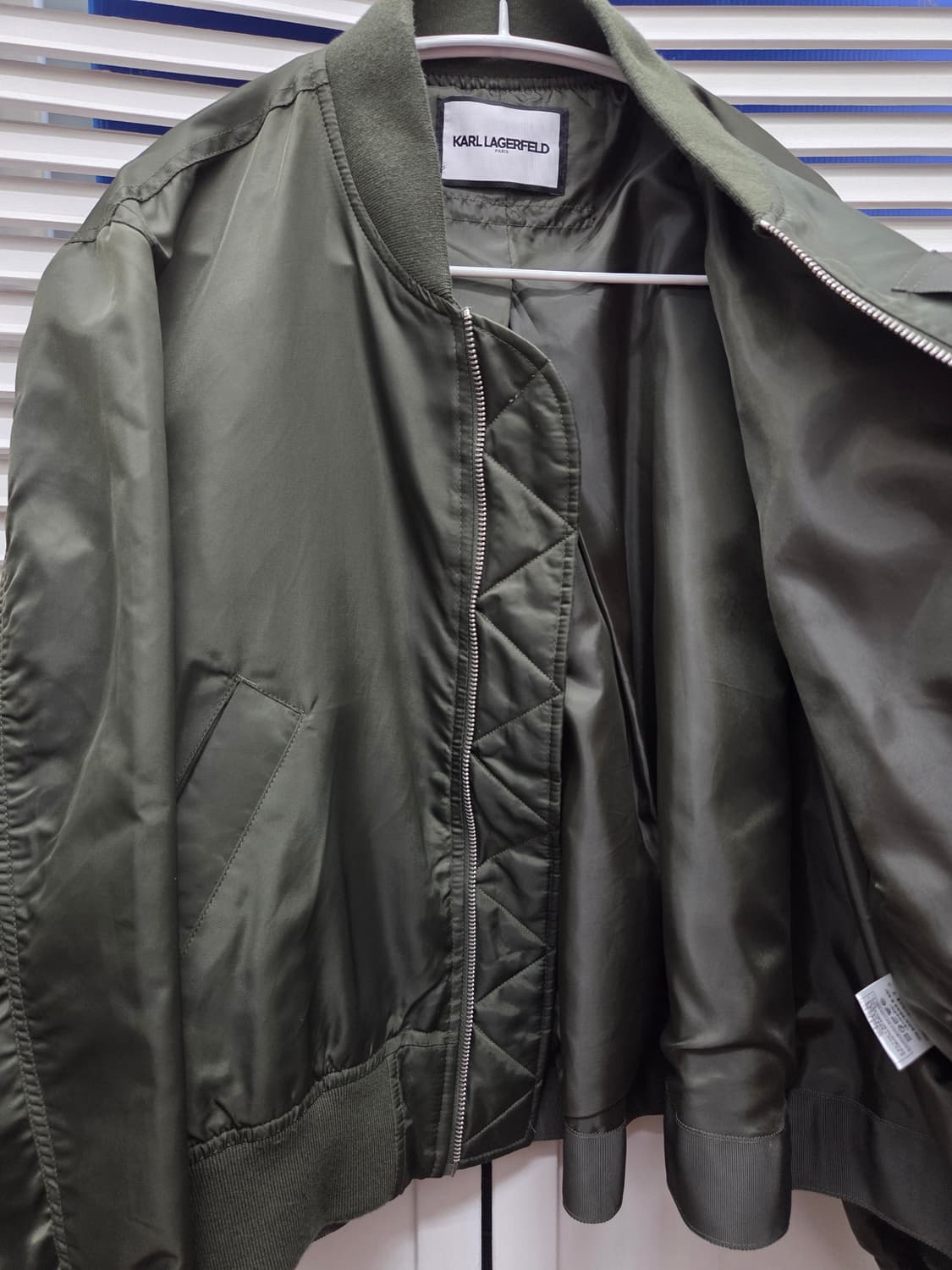 칼라거펠트 MA-1 항공 점퍼 상품이미지5