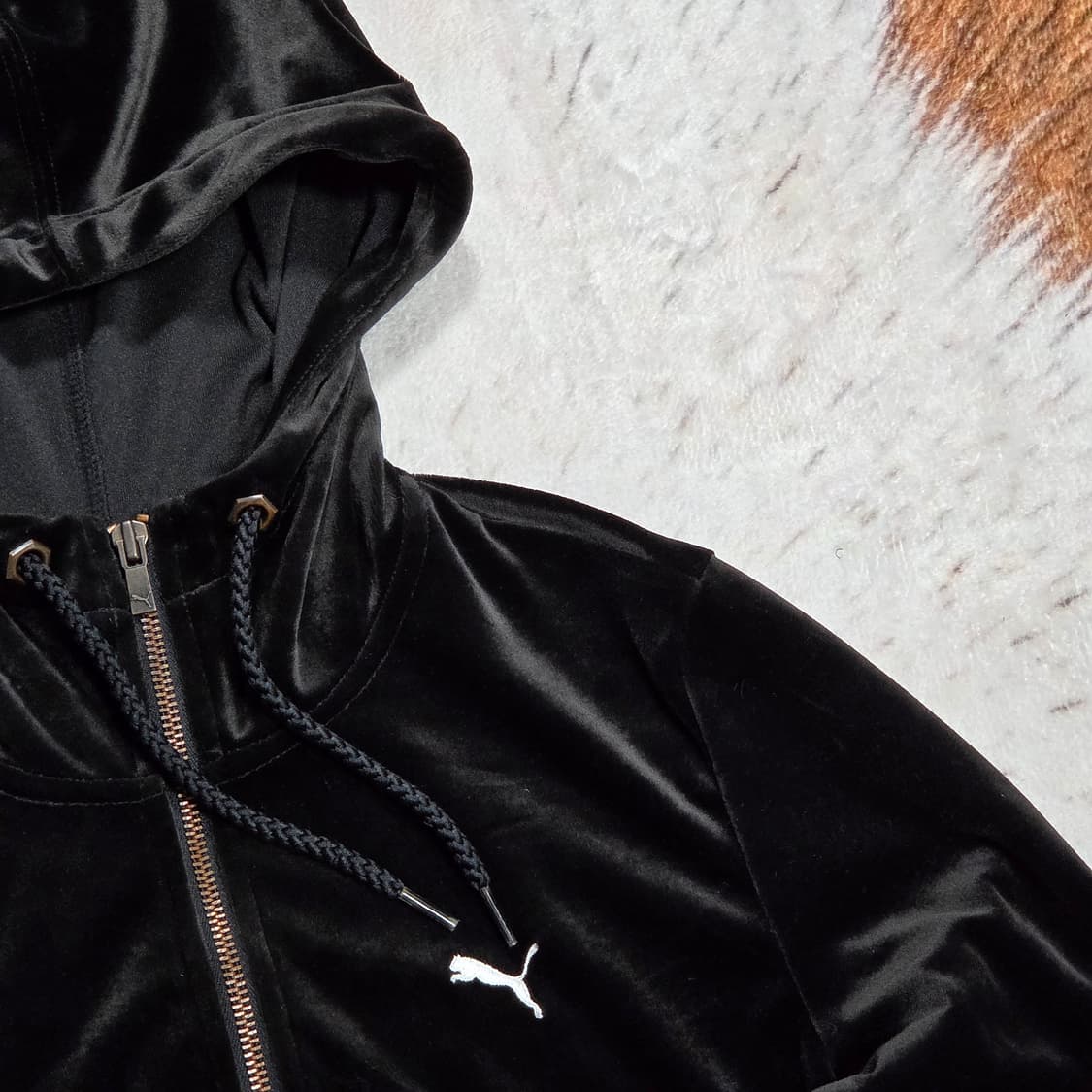 퓨마 Y2K 블랙 벨렛 슬림핏 후드집업 상품이미지2