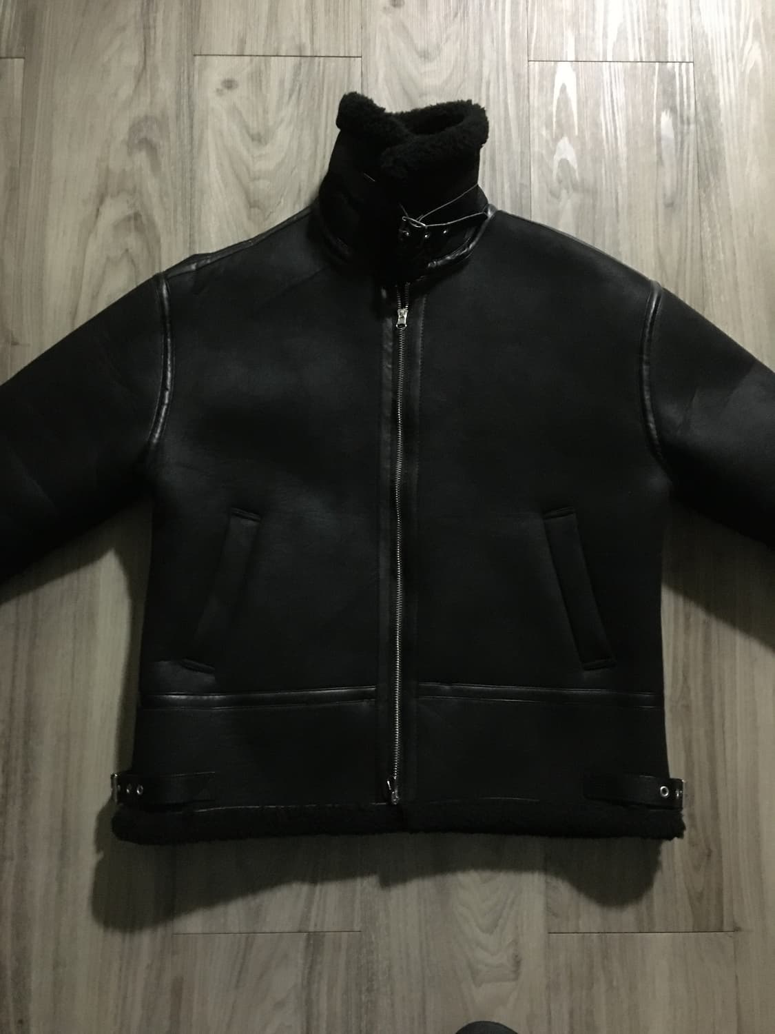 크롭 벤타 무스탕 상품이미지1